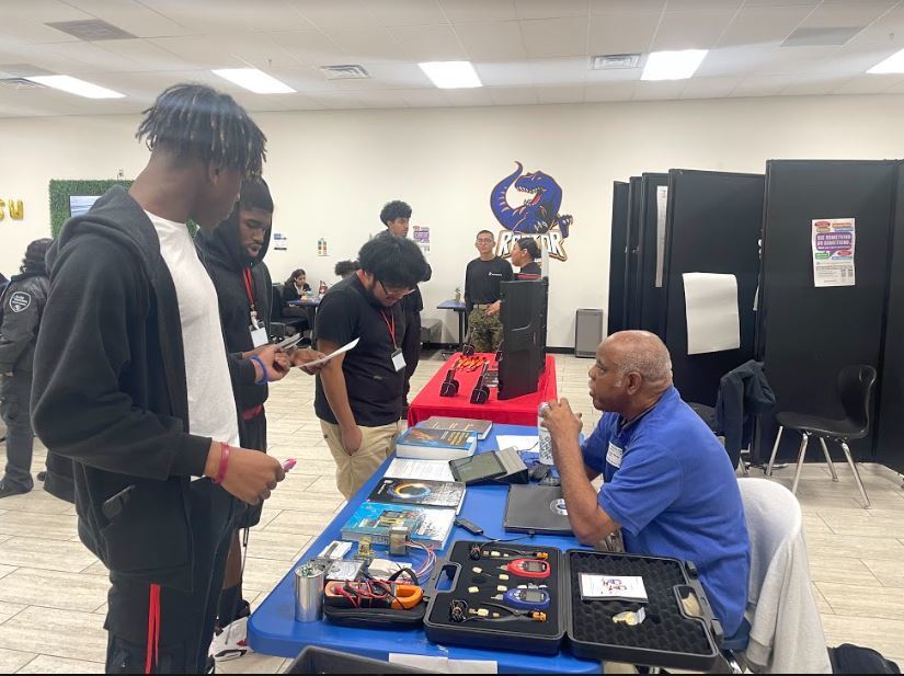 HVAC staff from Houston Community College meet students